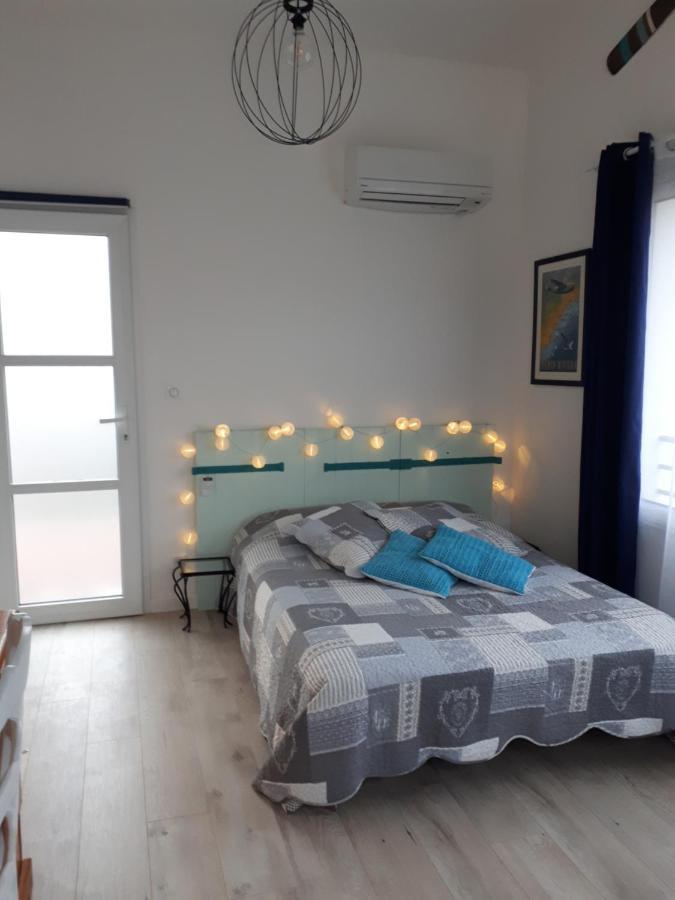 Joli Studio Entre La Mer Et La Ville Ιέρ Εξωτερικό φωτογραφία