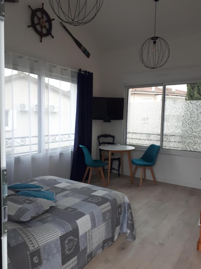 Joli Studio Entre La Mer Et La Ville Ιέρ Εξωτερικό φωτογραφία
